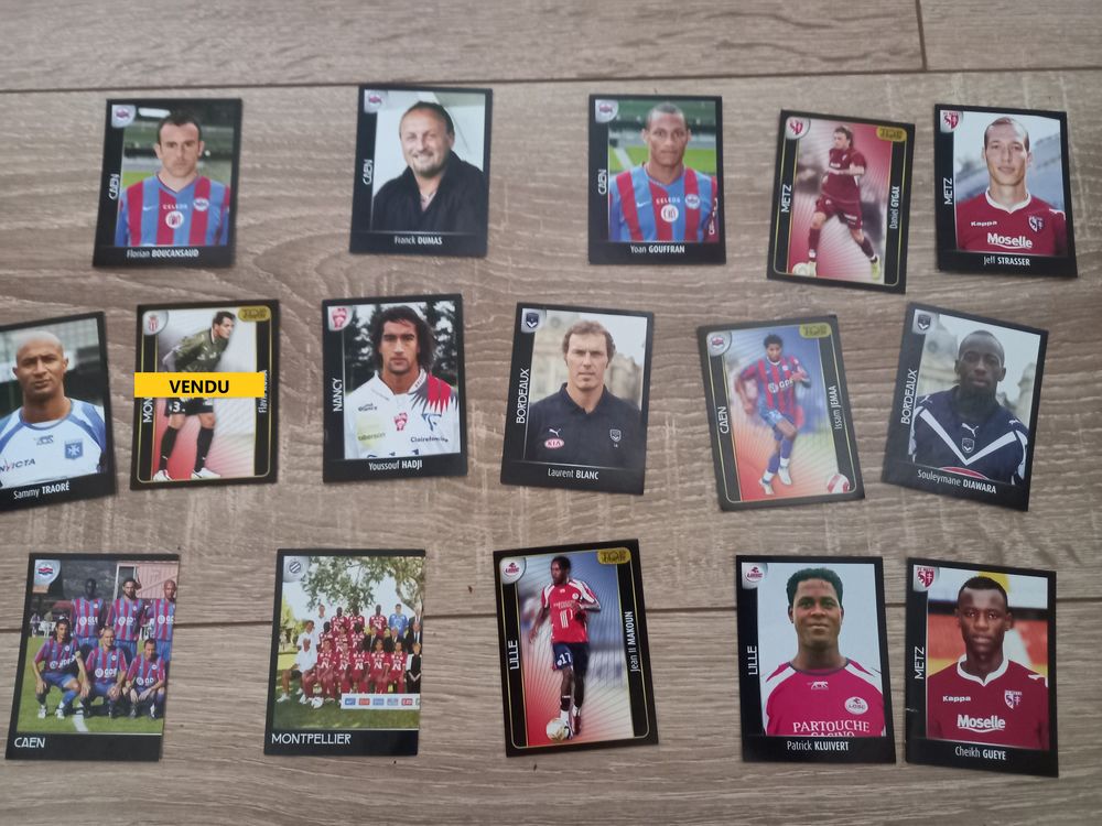 LOT DE 25 IMAGES PANINI FOOT 2008 