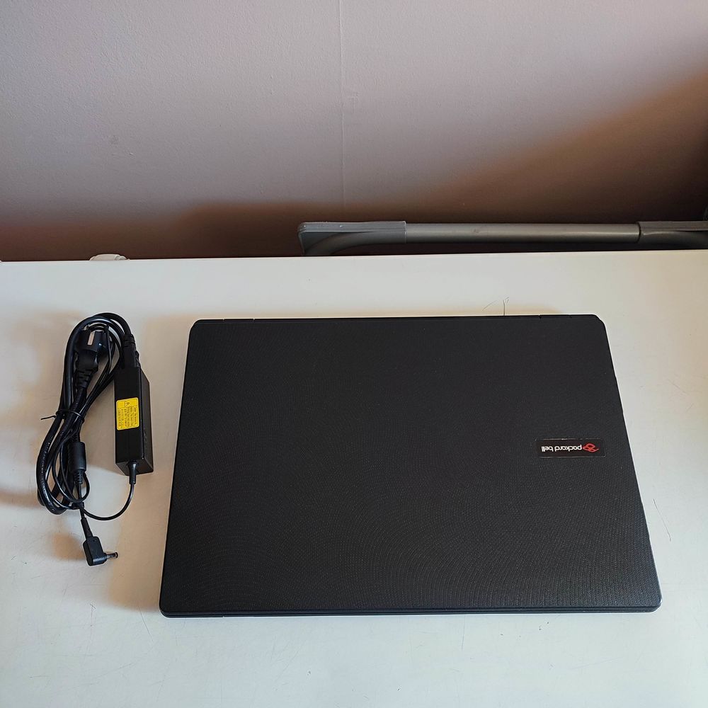 Pc portable Packard Bell 17pouces Windows 11 Matériel informatique