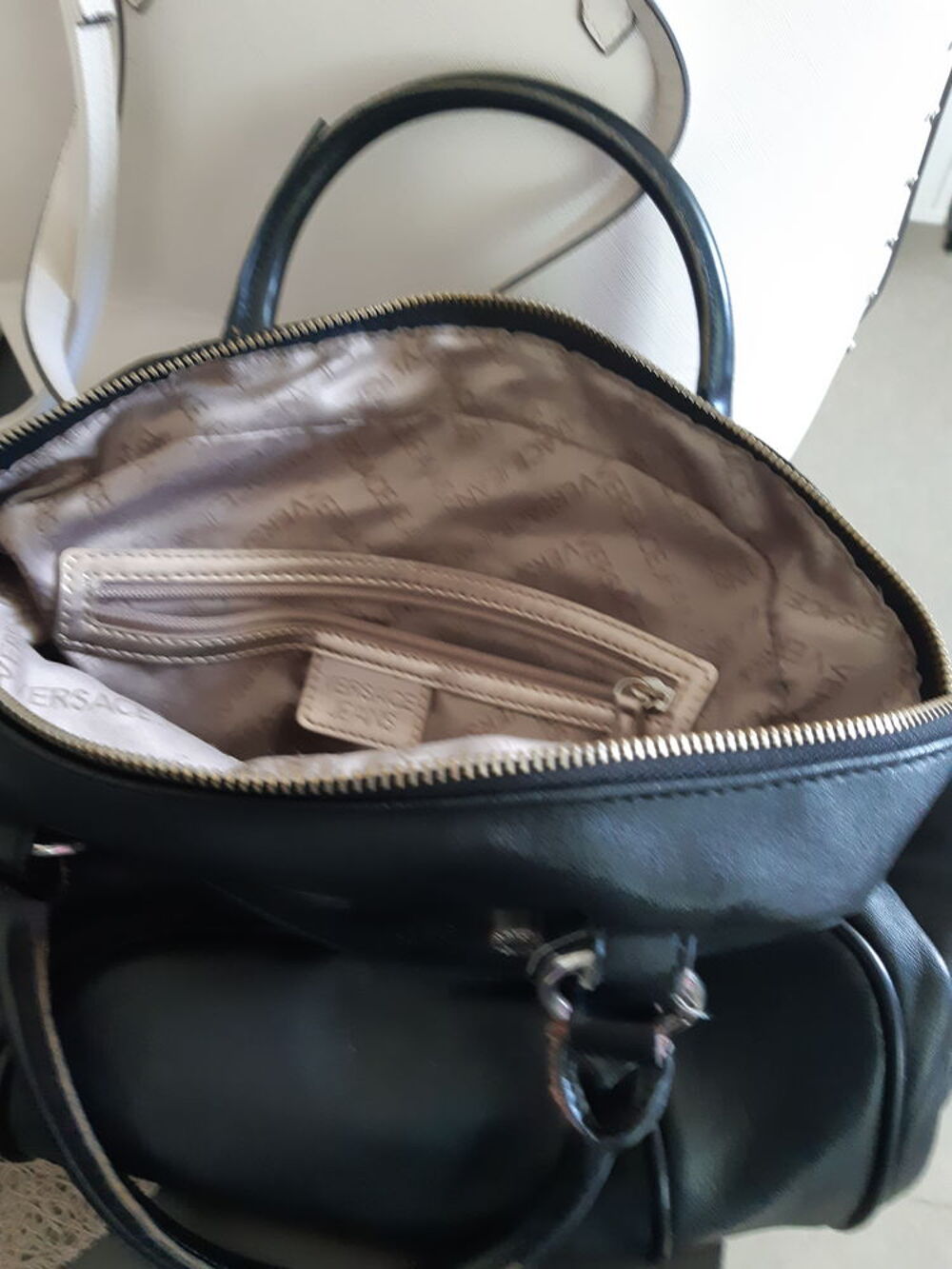 Sac &agrave; main marque Versace tout cuir Maroquinerie