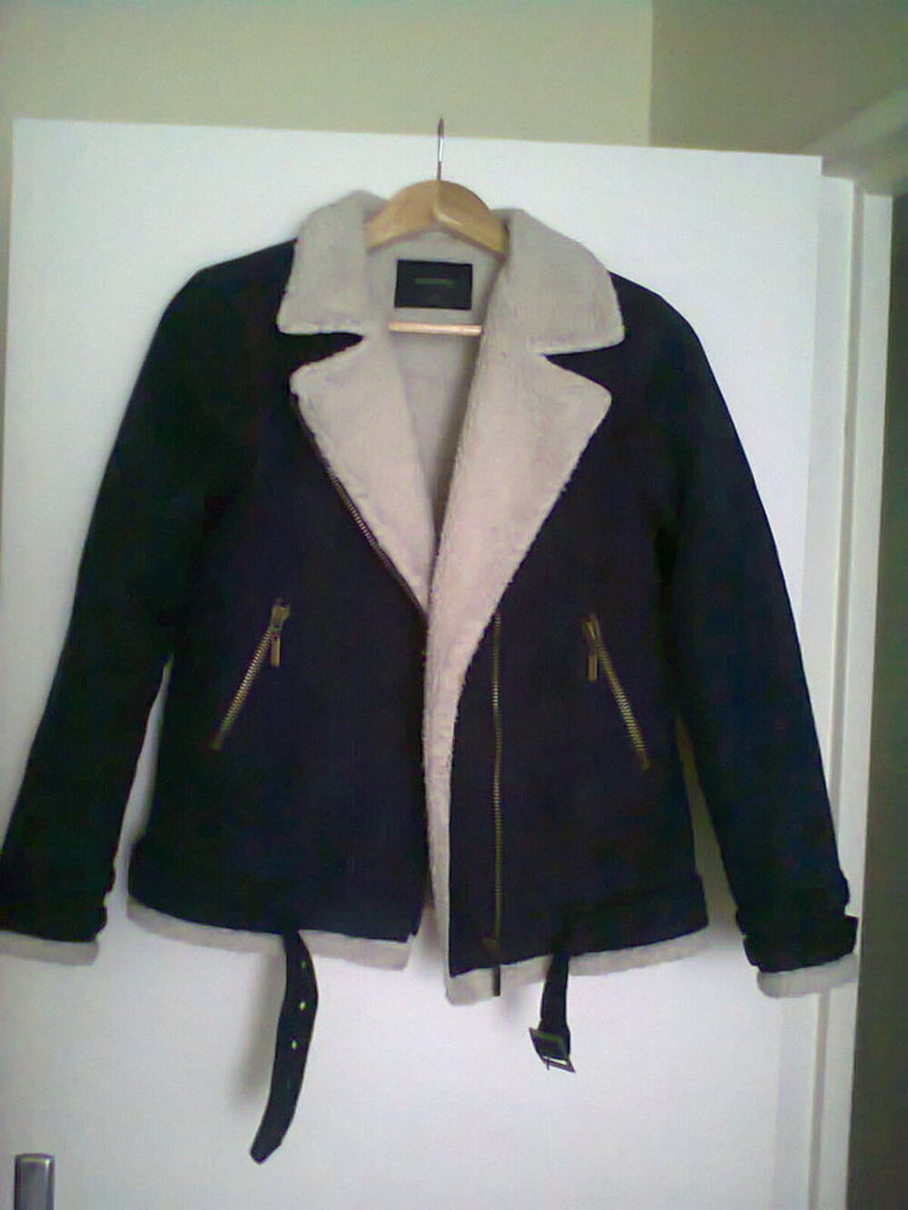 Tr&egrave;s beau blouson d'hiver fourr&eacute; unisexe petite taille S Vêtements