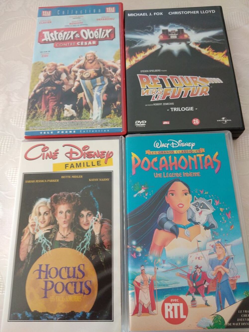 cassettes vid&eacute;o CD et vinyles