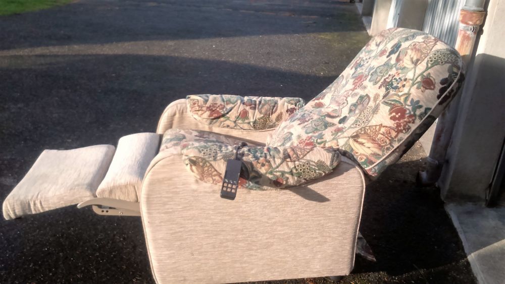 FAUTEUIL ELECTRIQUE Meubles