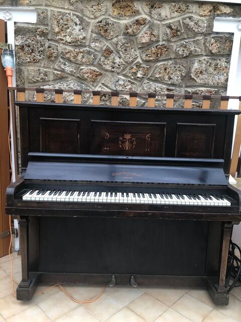 Piano ancien anglais 120  120 Saint-Raphal (83)