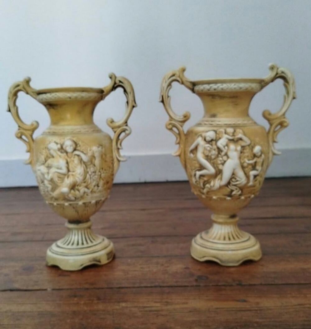Lot 2 vases capodimonte Italie 