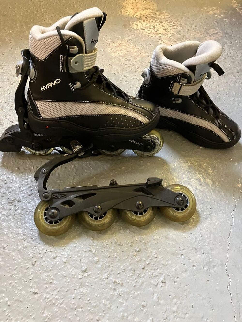 Paire de rollers pointure 38 Sports