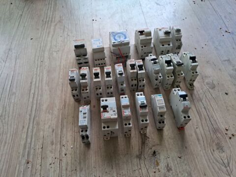 materiel pour tableau electrique 60 Saint-Vincent-de-Paul (40)