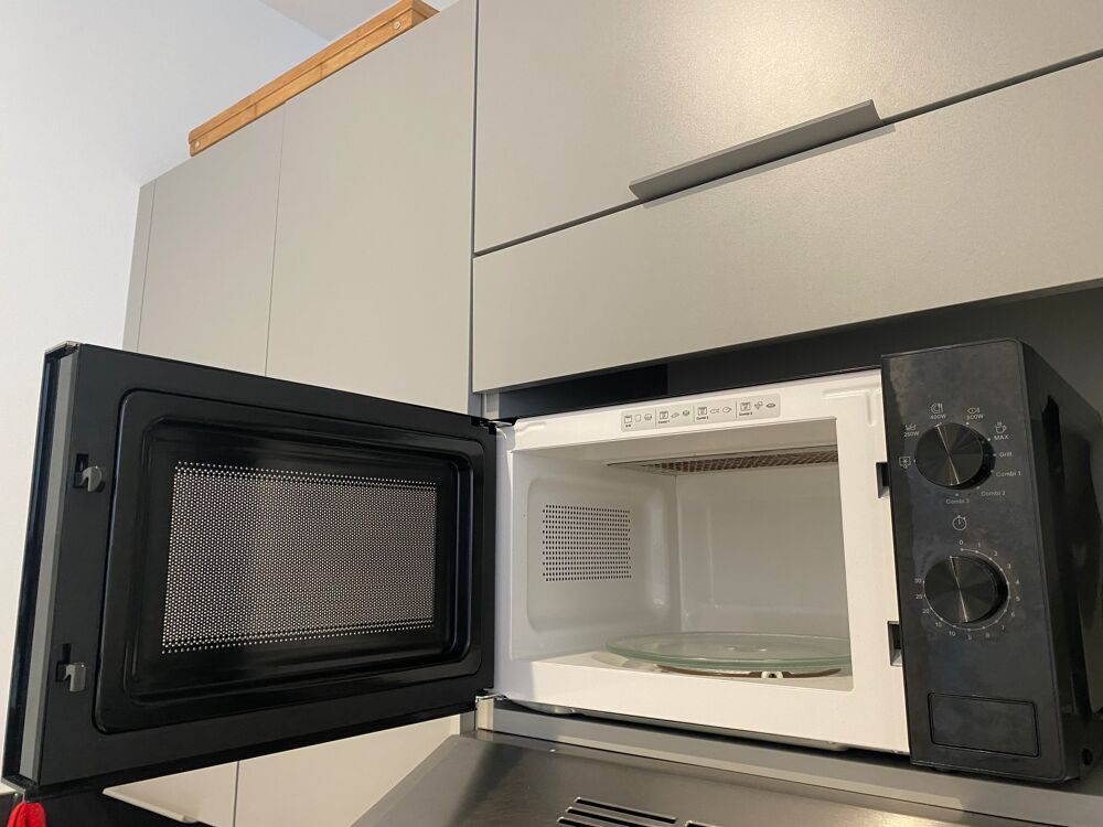 Micro-ondes Whirlpool Electroménager