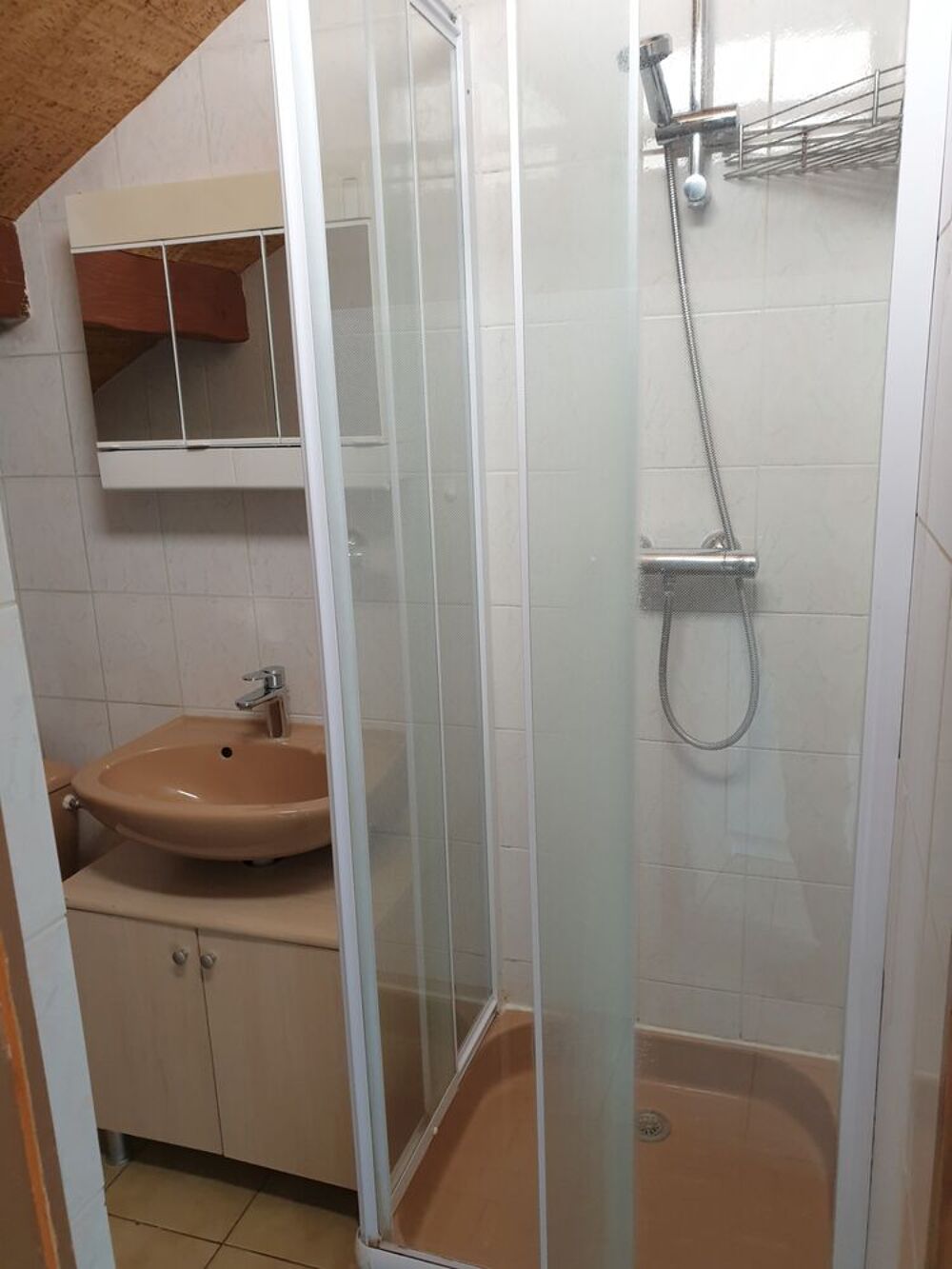 Location Parking/Garage Appartement meublé a Vaujours 93410 Vaujours