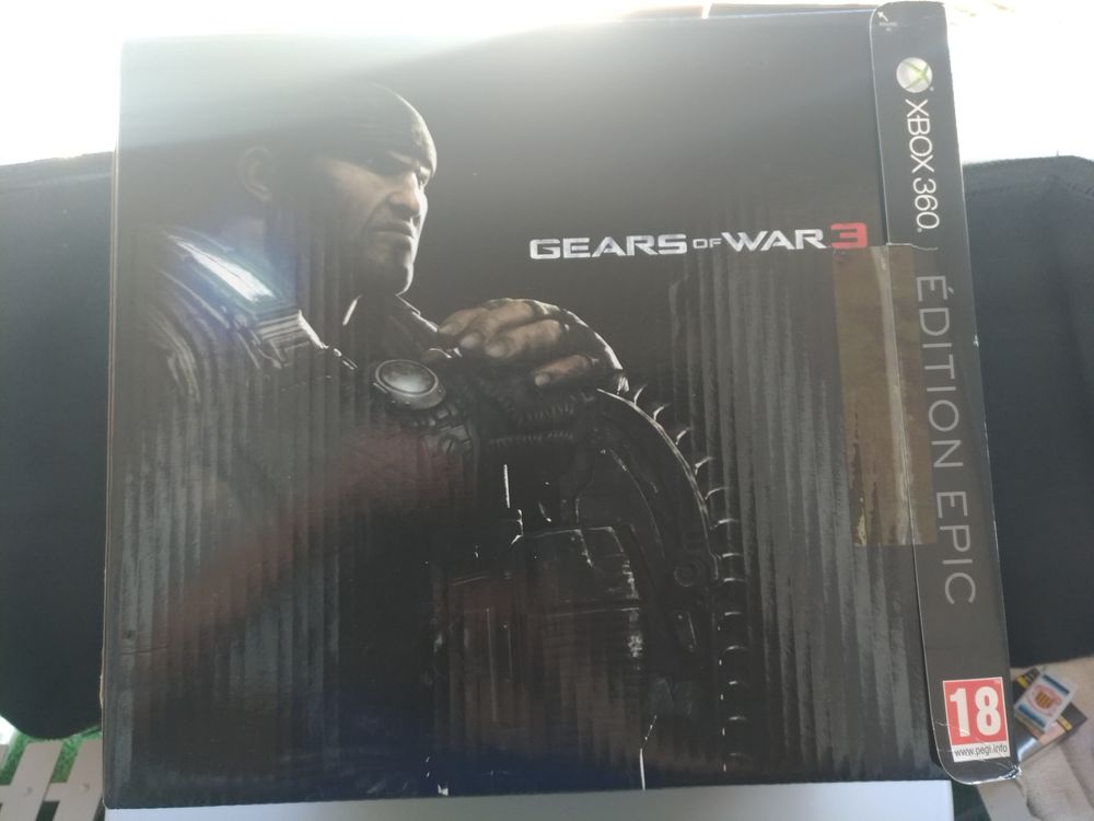 Gears of war 3 &eacute;dition &eacute;pic xbox360 Consoles et jeux vidéos