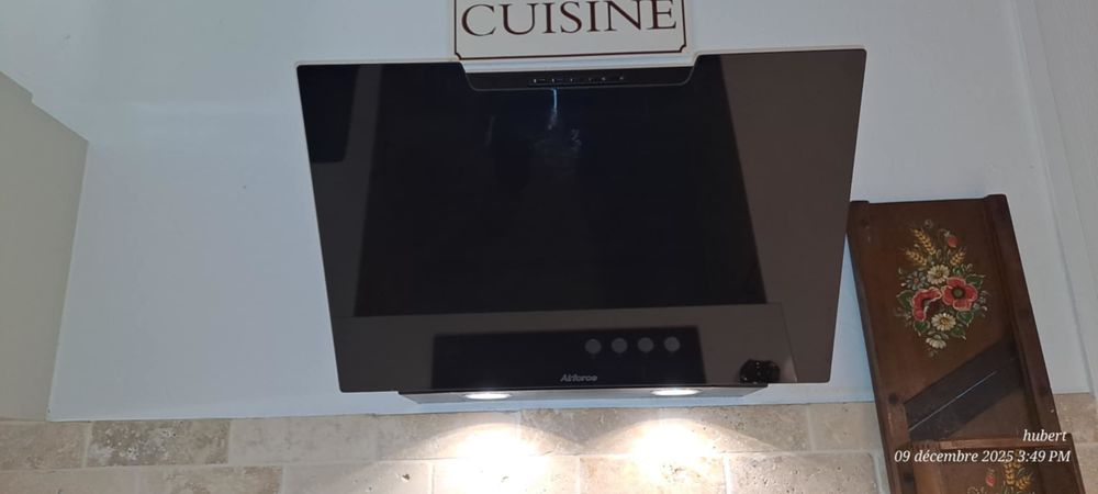 Hotte cuisine inclin&eacute;e Electroménager