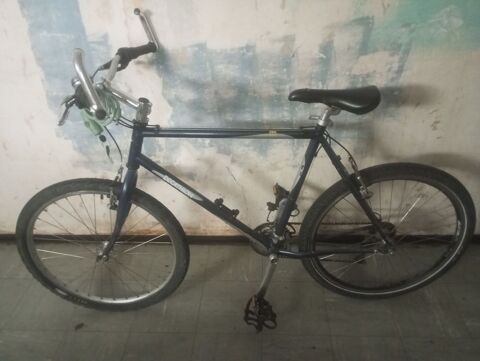 VTT occasion 8 vitesse marque decathlon., occasion Ch�teauroux (36)