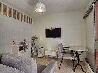  Appartement à louer 2 pièces 50 m²