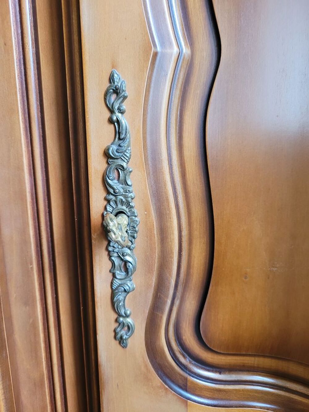 Chambre compl&egrave;te : armoire lit chevet Meubles