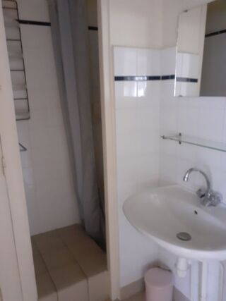  Appartement à louer 1 pièce 28 m²