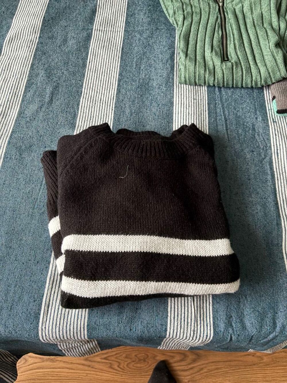 Lot v&ecirc;tements femmes quasi neufs 
Taille 44 Vêtements