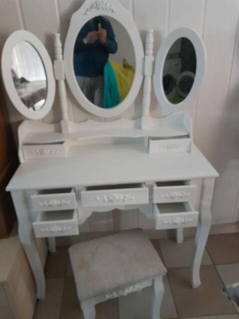 coiffeuse blanche valeur 140euroi vendu 70 euro Gap (05)