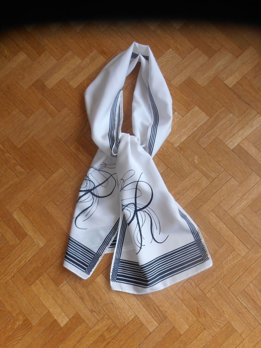 Echarpe &eacute;crue 15 (79) Vêtements