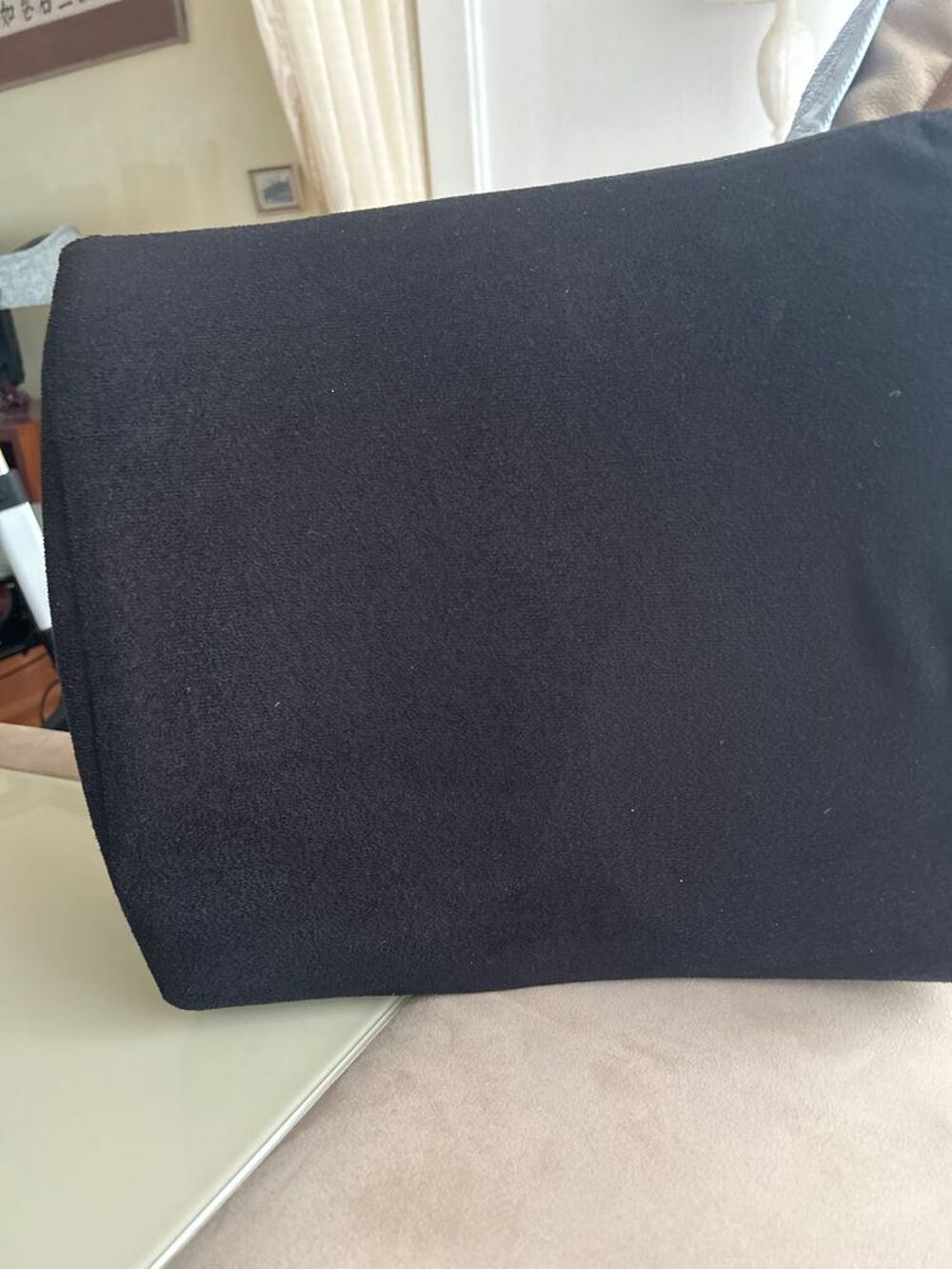 Coussin pour fauteuil ou de si&egrave;ge voiture 
Noir Meubles