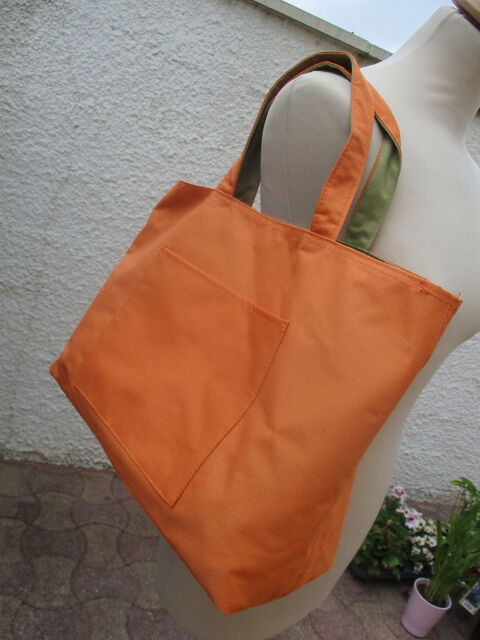 Sac Cabas R�versible avec sa Pochette Assortie - Neuf 10 La Fert�-Alais (91)