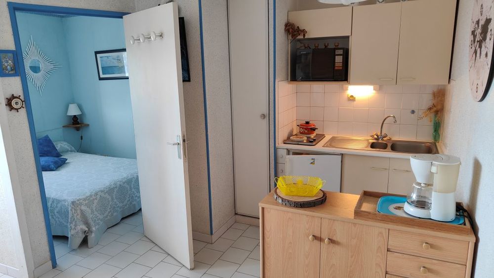 Vente Appartement Le Cap d'Agde - Secteur FALAISES, Appartement 2 pièces + loggia vitrée. Le cap d agde