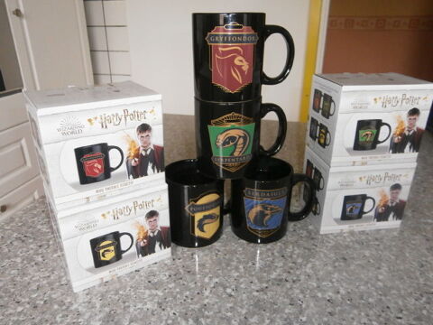Lot de 4 mugs collector Harry Potter 25 Wolxheim (67)