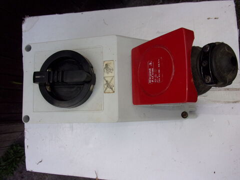 coffret mono prise 3 phases 90 Savigny-sur-Braye (41)