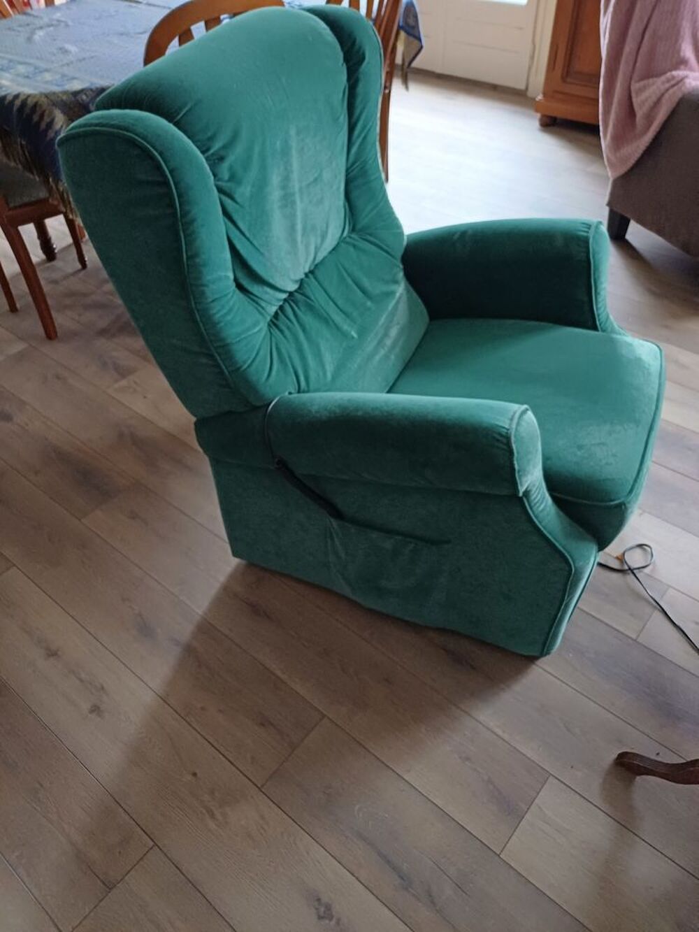 fauteuil relaxant et releveur Meubles