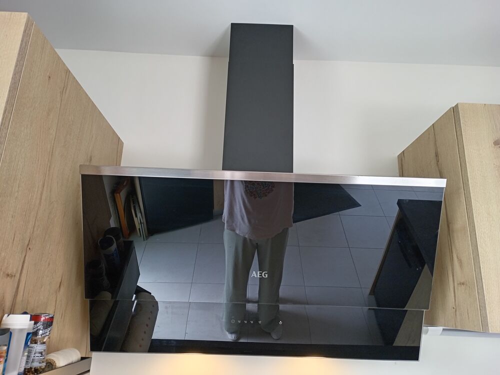 Hotte inclin&eacute;e 80 cm AFFAIRE A SAISIR Electroménager