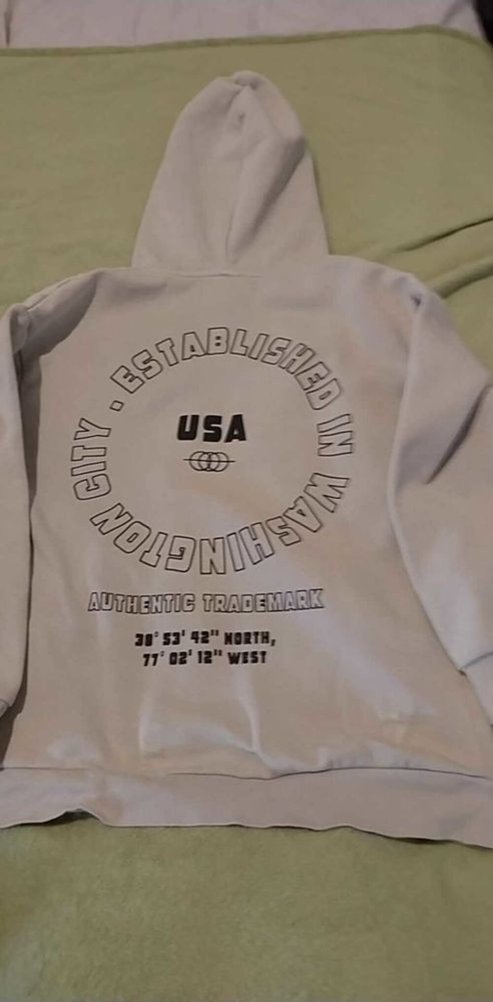 Sweat capuche Vêtements