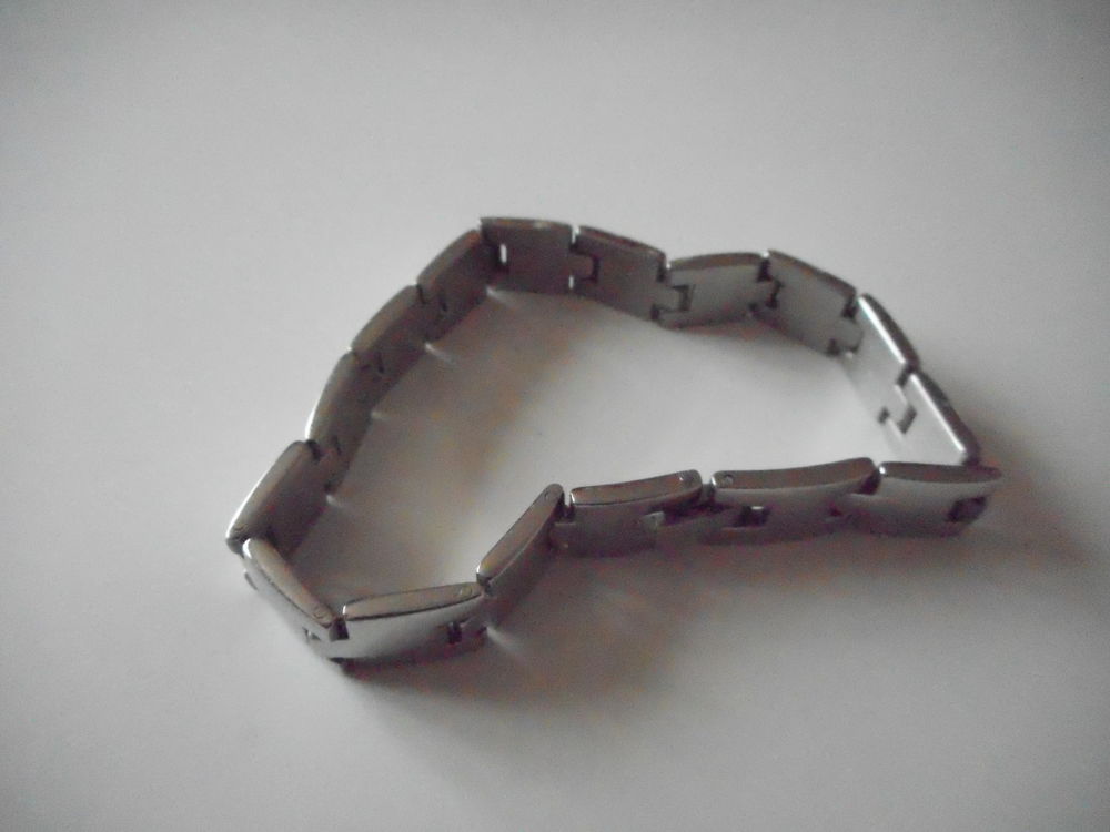 chaine, bracelet et bague (homme) Bijoux et montres