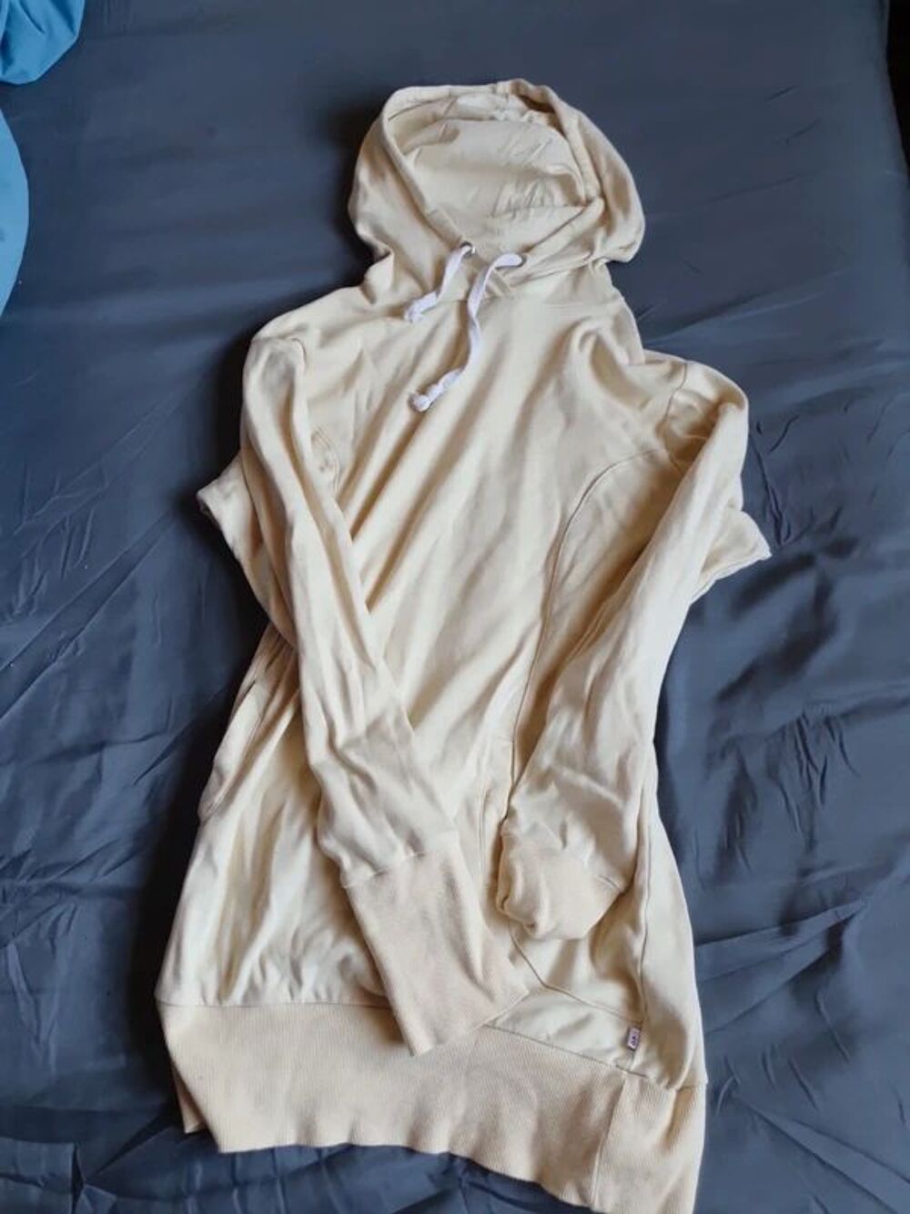 Lot pull &agrave; capuche et pantalons Flash Lights Vêtements