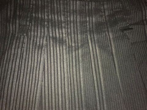 jupe courte plisse noire fines rayures GRISE 5 Saint-Genis-Laval (69)