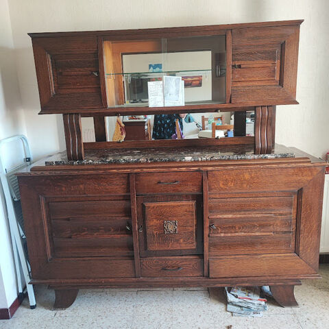 Buffet 2 corps en ch�ne massif fait par un artisan des ann�e 200 Saumur (49)