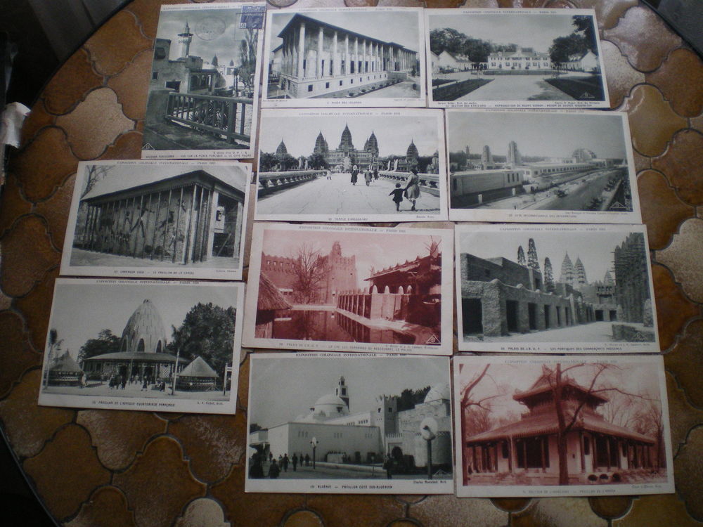 Cartes postales de l'Exposition Coloniale de 1931. 