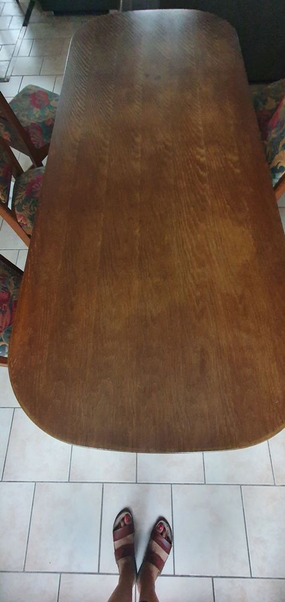 Table monast&egrave;re et ses 6 chaises Meubles
