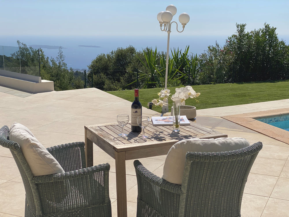 Vente Villa Mandelieu-la-Napoule  Villa 350 m²  Vue mer panoramique Mandelieu-la-napoule