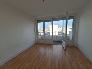  Appartement  louer 4 pices 93 m