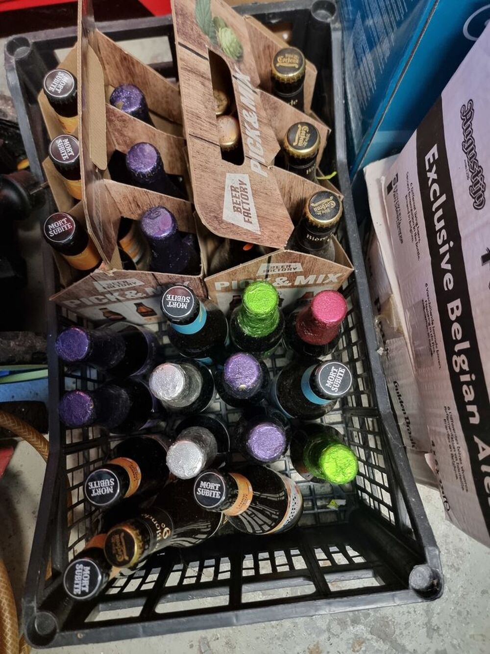  environ 106 bouteilles de biere 