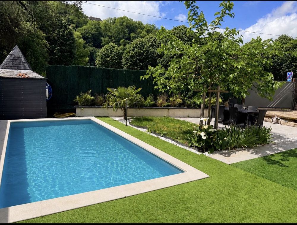 Vente Maison Maison rénovée avec piscine €