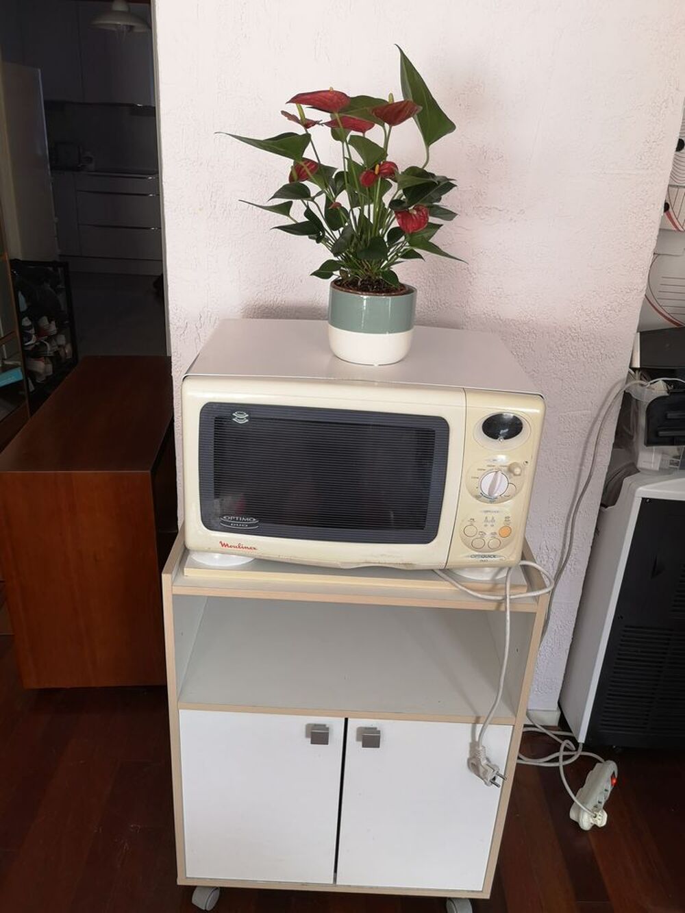 Meuble cuisine et micro ondes Meubles