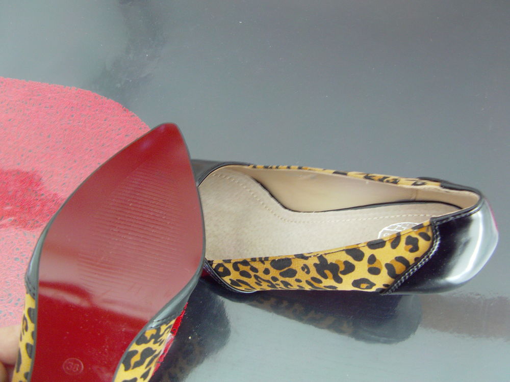 Escarpins noir/ panth&egrave;re pointure 39 Chaussures