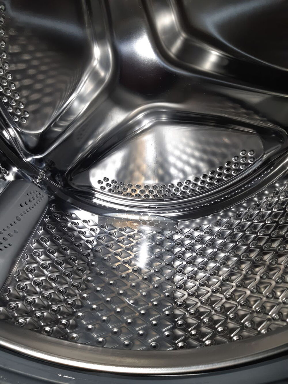 MACHINE A LAVER/SECHE LINGE 
Marque BEKO
Md WDW8512 Electrom�nager