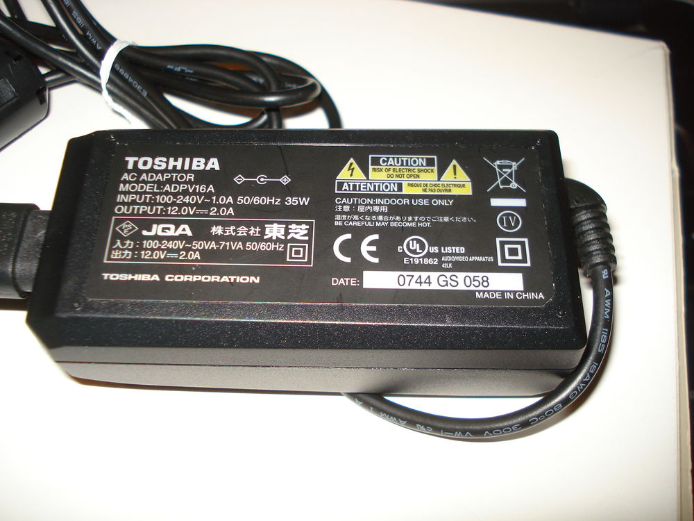 Chargeur Toshiba 12V 2A Bricolage