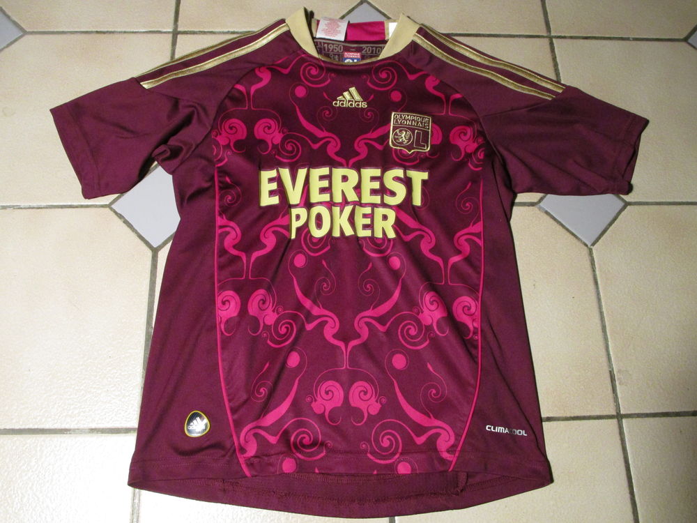 VIEUX MAILLOT O.L 2010 OLYMPIQUE LYONNAIS 