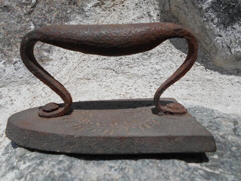 Fer � repasser 5 La Clayette (71)