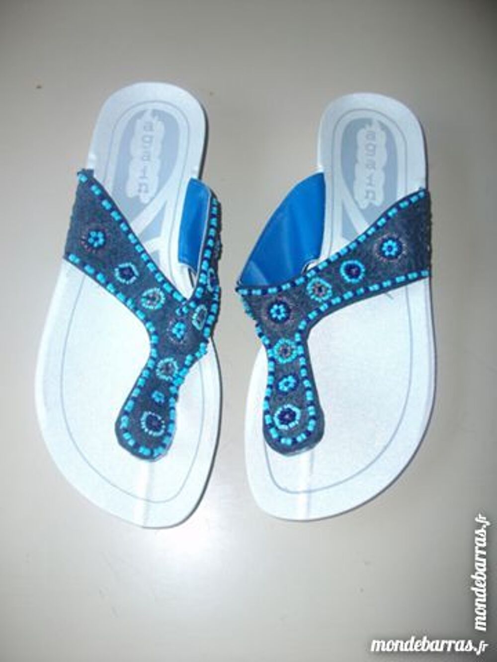 Entredoigts Bleu Perl&eacute;s pt 38 -neufs- &agrave; 4 € Chaussures