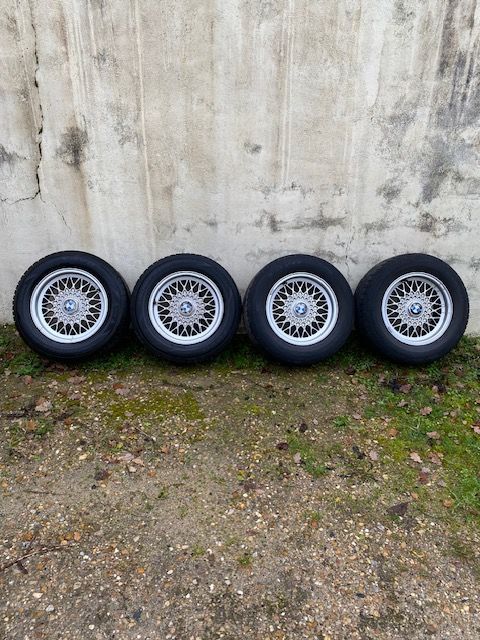 Pi&egrave;ces et &eacute;quipements Voiture Pi&egrave;ces et &eacute;quipements Voiture  occasion Guillerval 91690