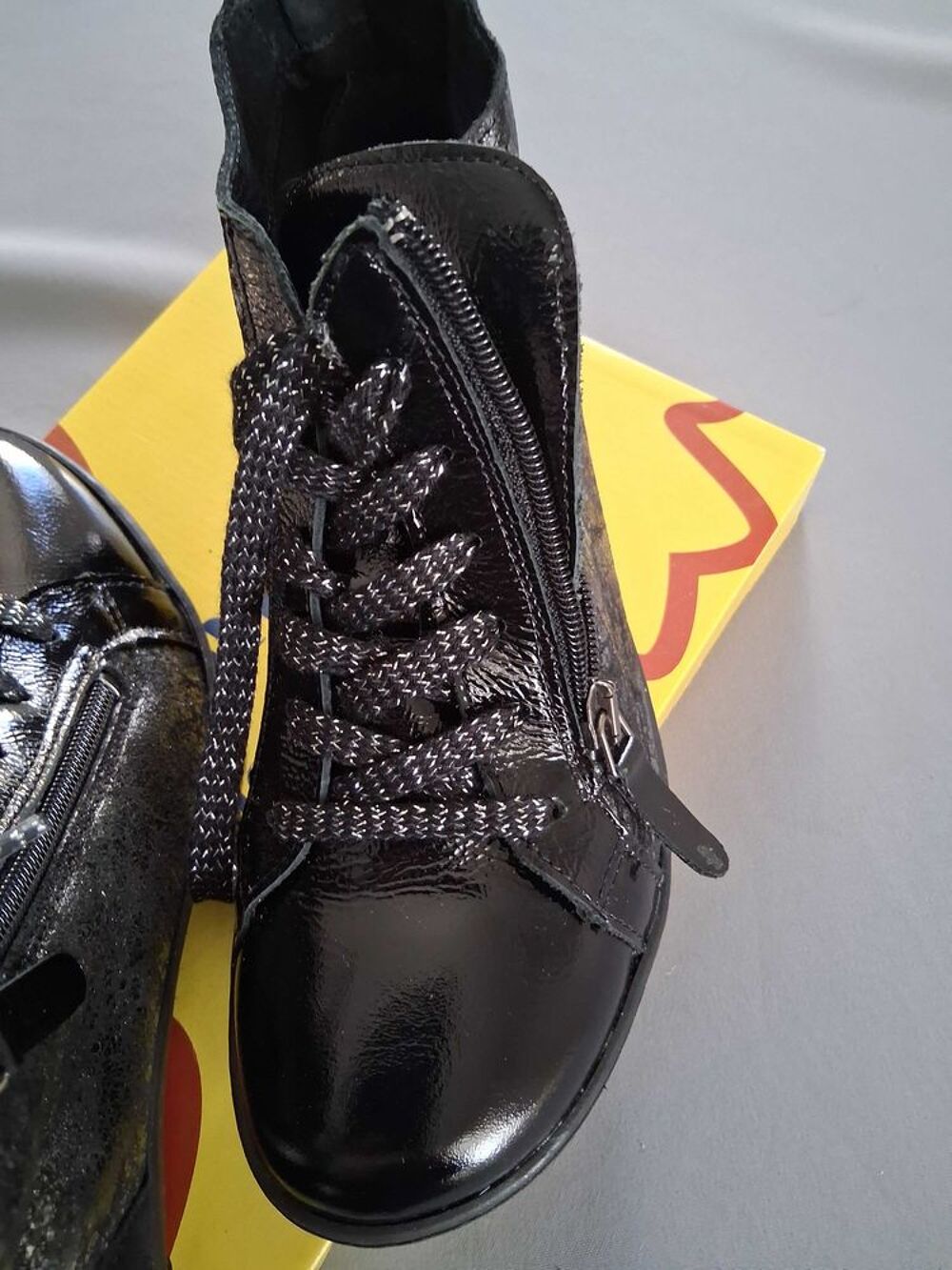 paire de chaussures Chaussures
