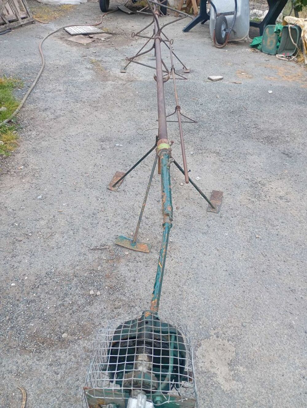 tourneboche 12 volts Bricolage
