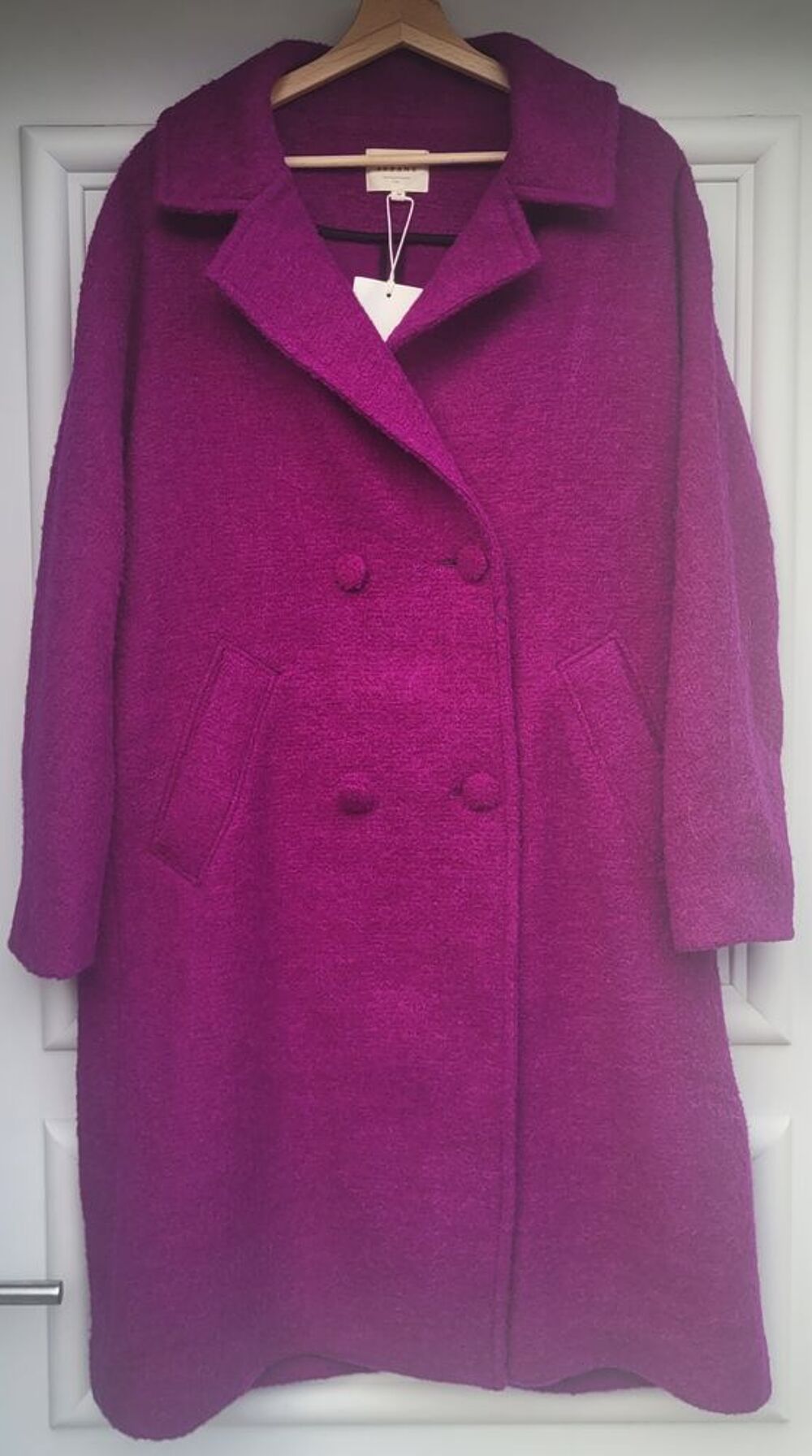 Manteau S&eacute;zane. Mod&egrave;le Jim. Couleur violet. T38. Vêtements